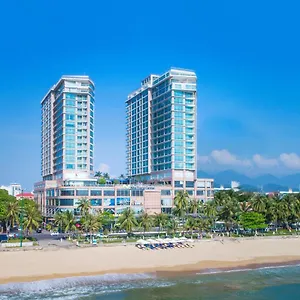 Diamond Bay Отель